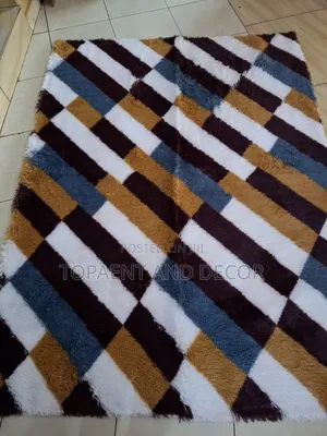 Beautiful Patterned Fluffy Carpet