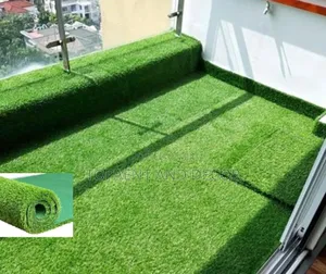 Evergreen Turf Grass Carpet for Balcony