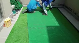 Natural Look Artificial Turf for Home Compound