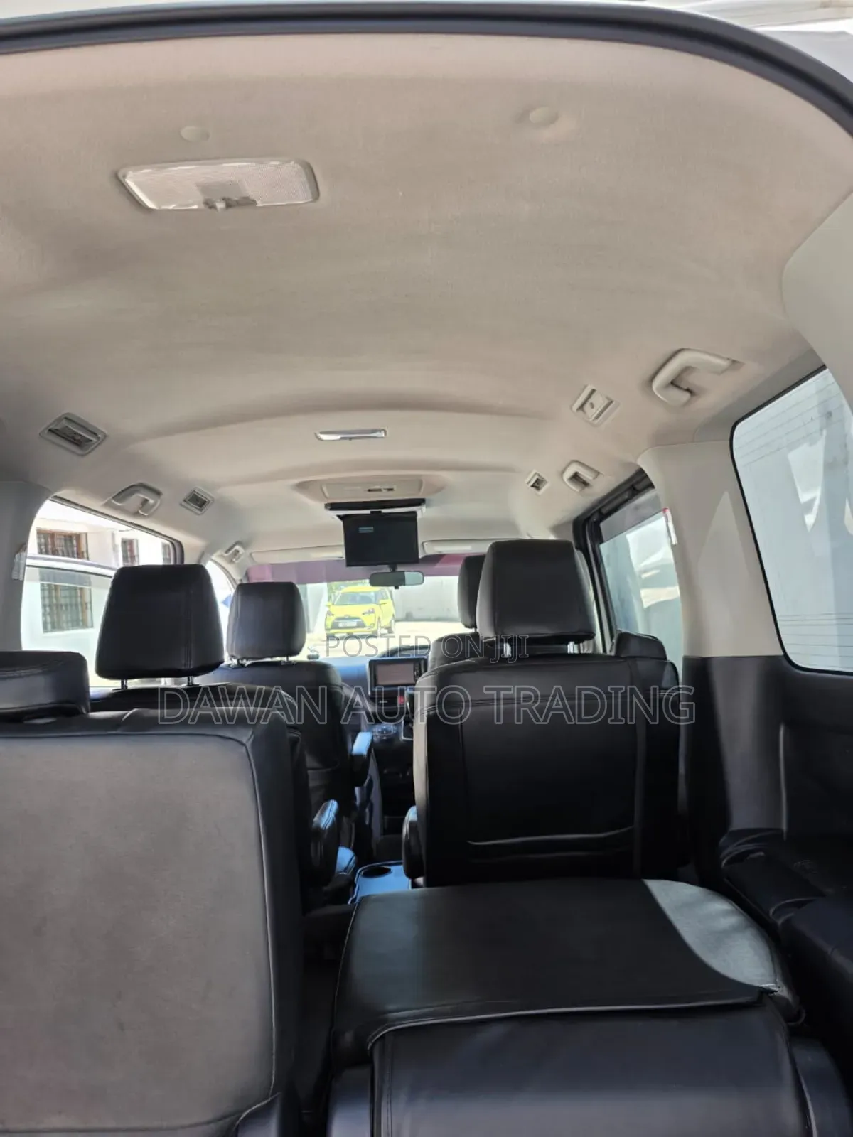 Toyota Voxy 2017 White