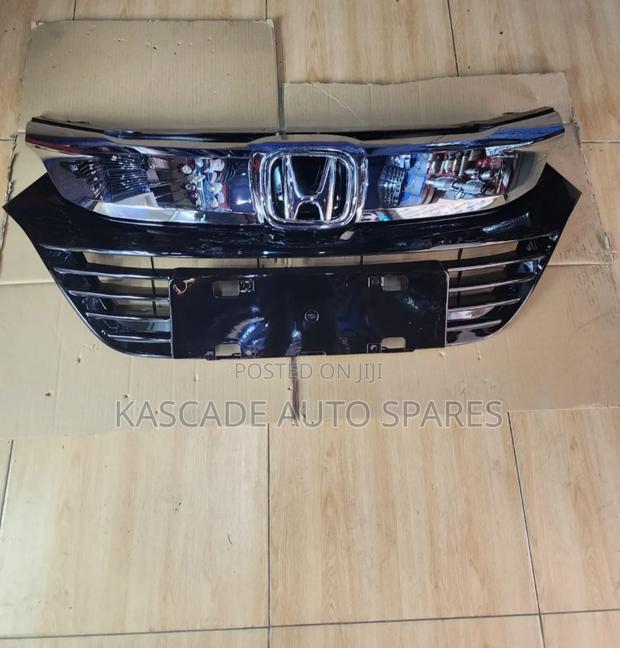 Honda Vezel New Model 2017-2020 Front Grille/Grill