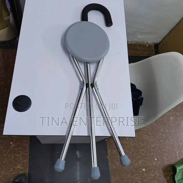 Walking Stick With Seat.. - thumbnail 2