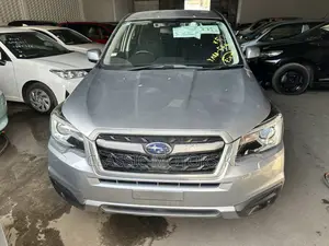 Subaru Forester Base AWD 2019 Silver