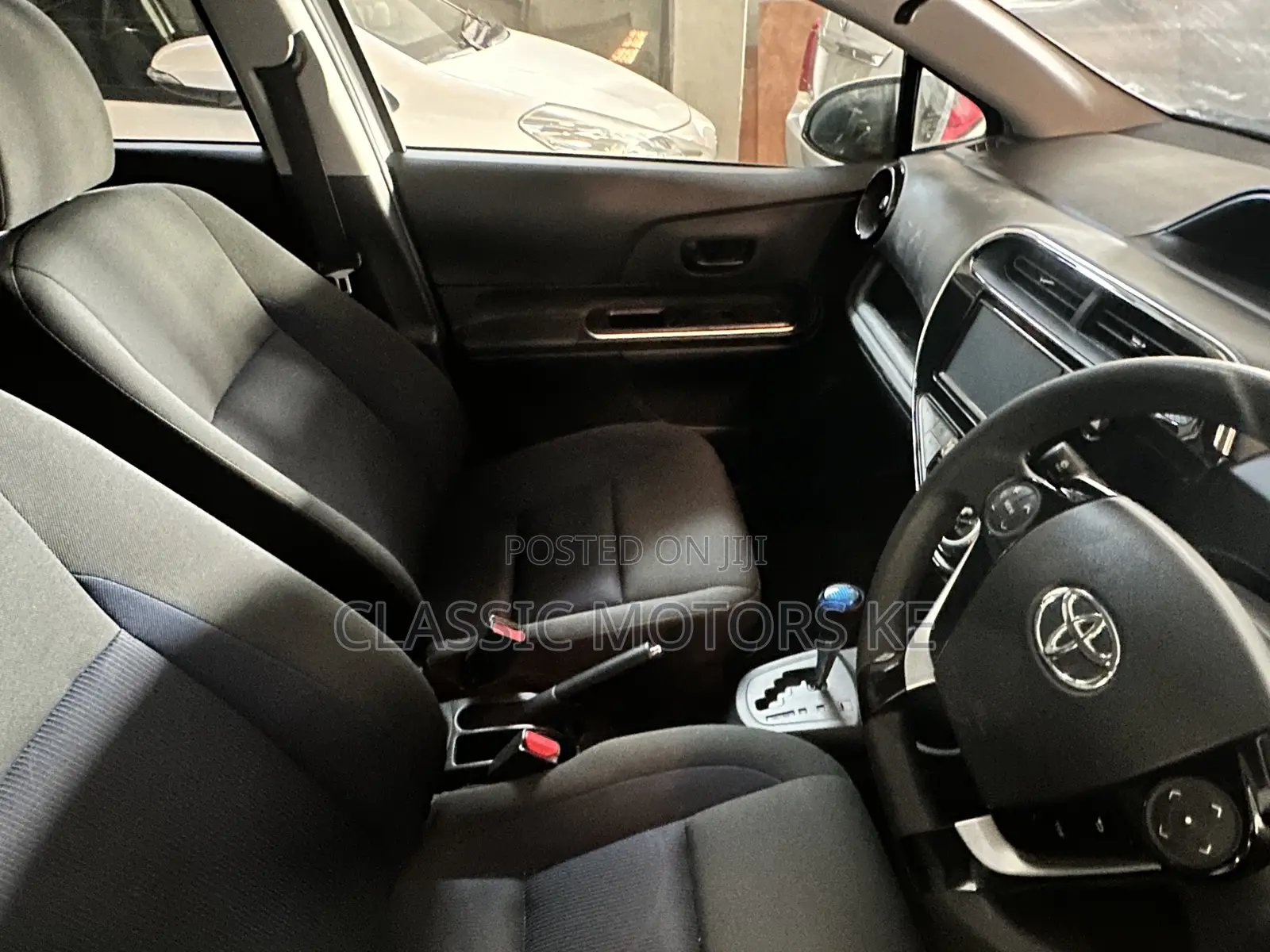 Toyota Aqua 2019 White