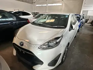 Toyota Aqua 2019 White