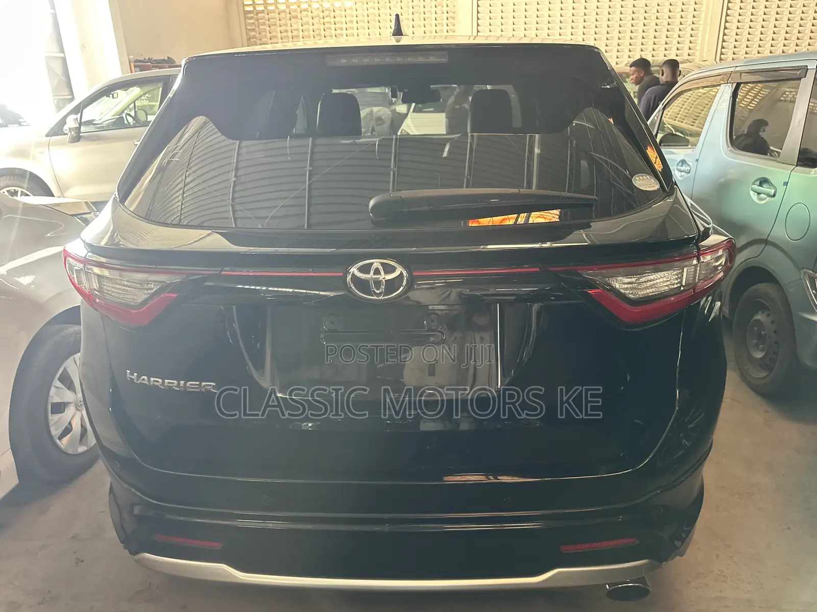Toyota Harrier 2.0 4WD 2020 Black