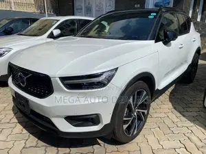 Volvo XC40 2018 White