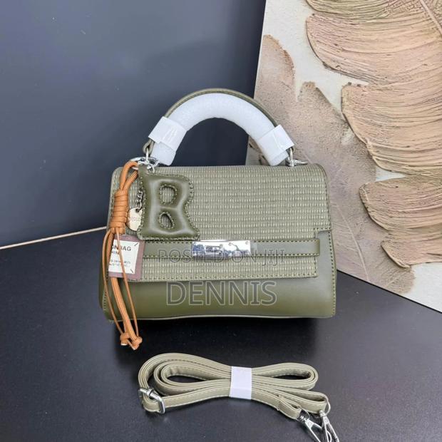 Ladies Pretty Handbags - thumbnail 7