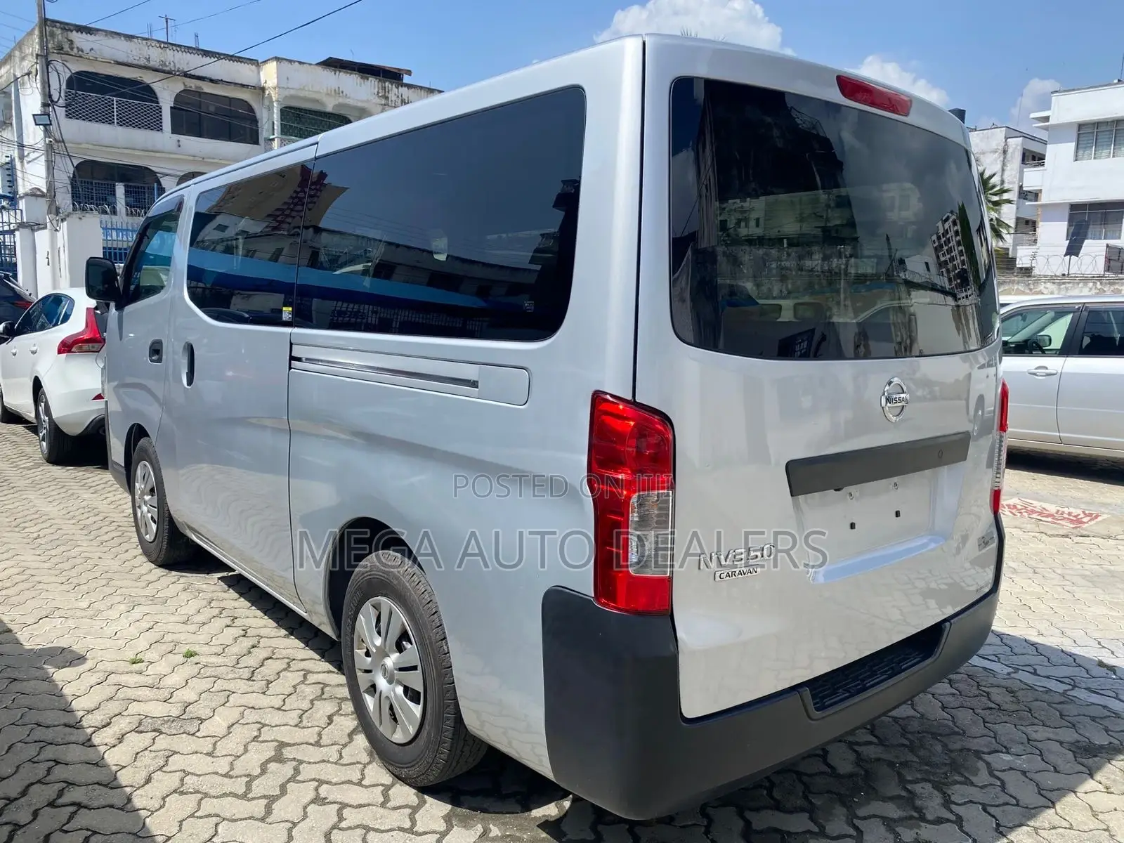 Nissan NV350 2018 Silver