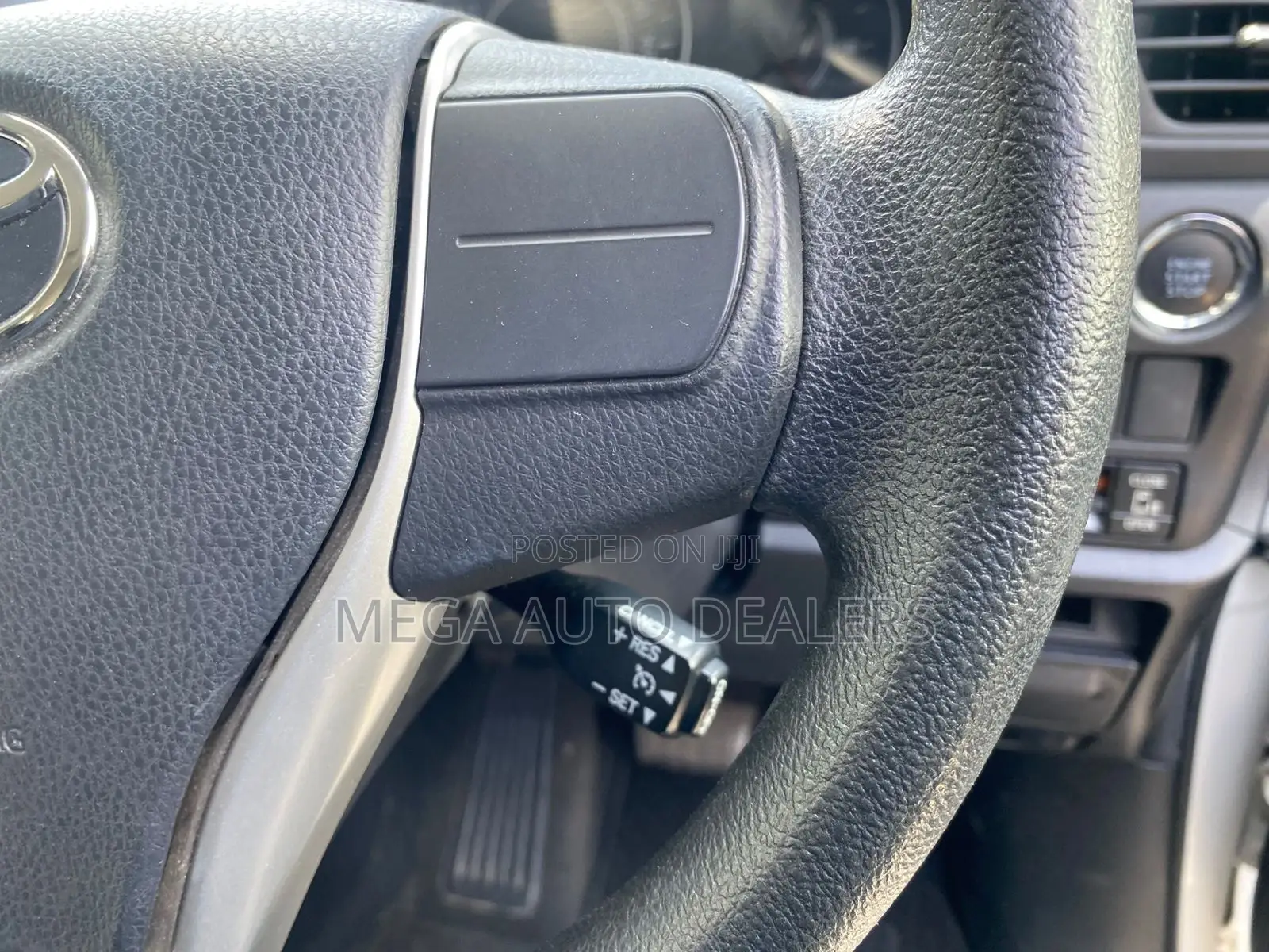Toyota Voxy 2018 White