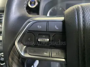Toyota Land Cruiser LC300 2021 White