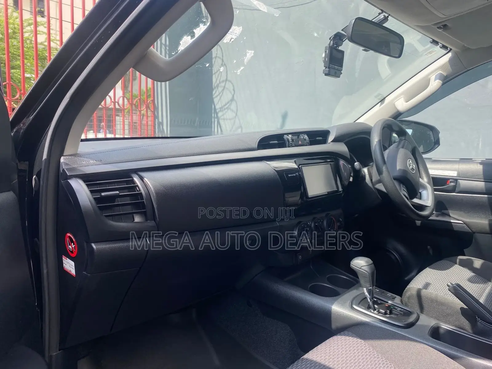 Toyota Hilux 2019 Black