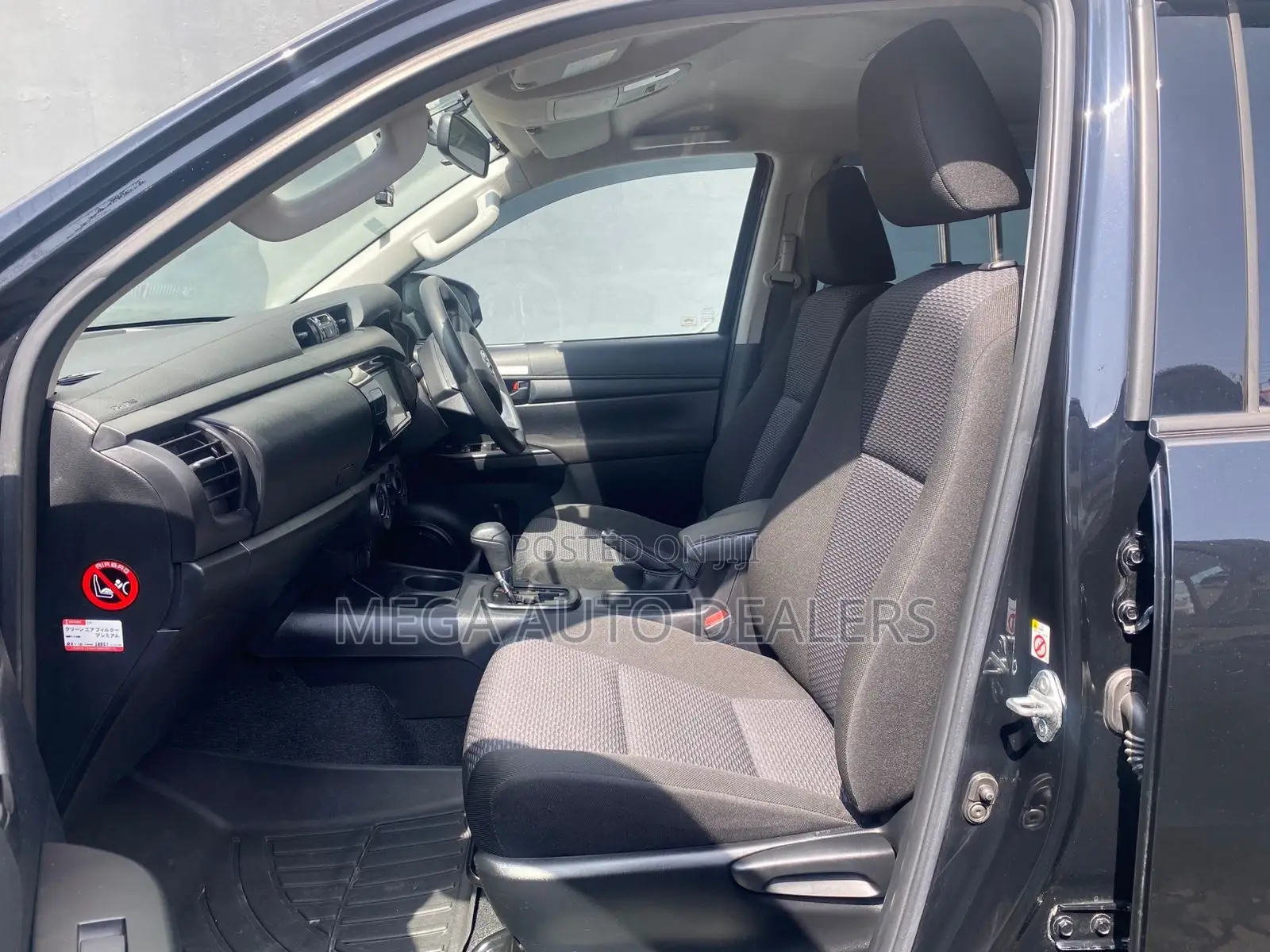 Toyota Hilux 2019 Black