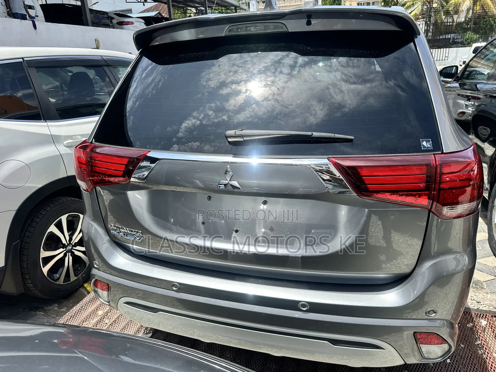 Mitsubishi Outlander 2019 Silver