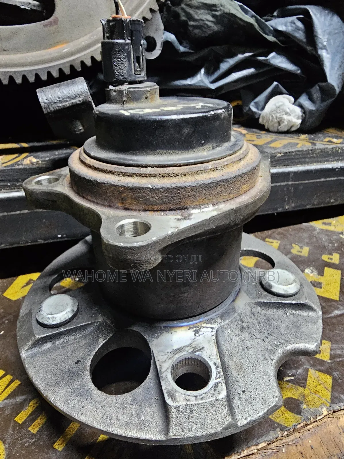 Rear Hub Noah,Voxy