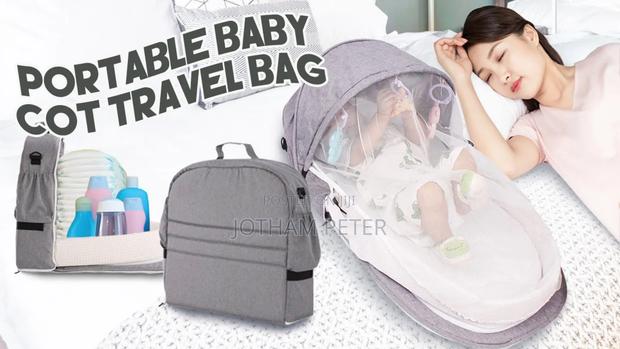 Portable Baby Bed Bag With Mosquito Net - thumbnail 4