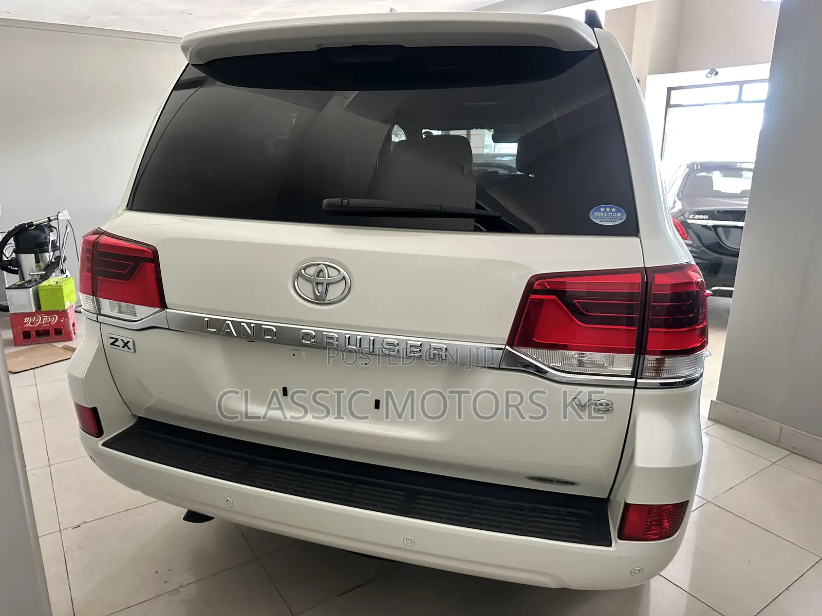 Toyota Land Cruiser 2020 White