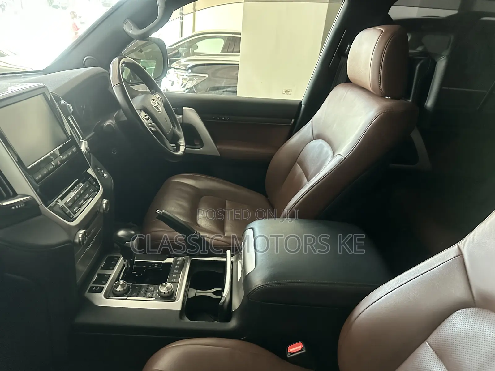 Toyota Land Cruiser 2020 White