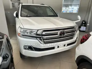 Toyota Land Cruiser 2020 White