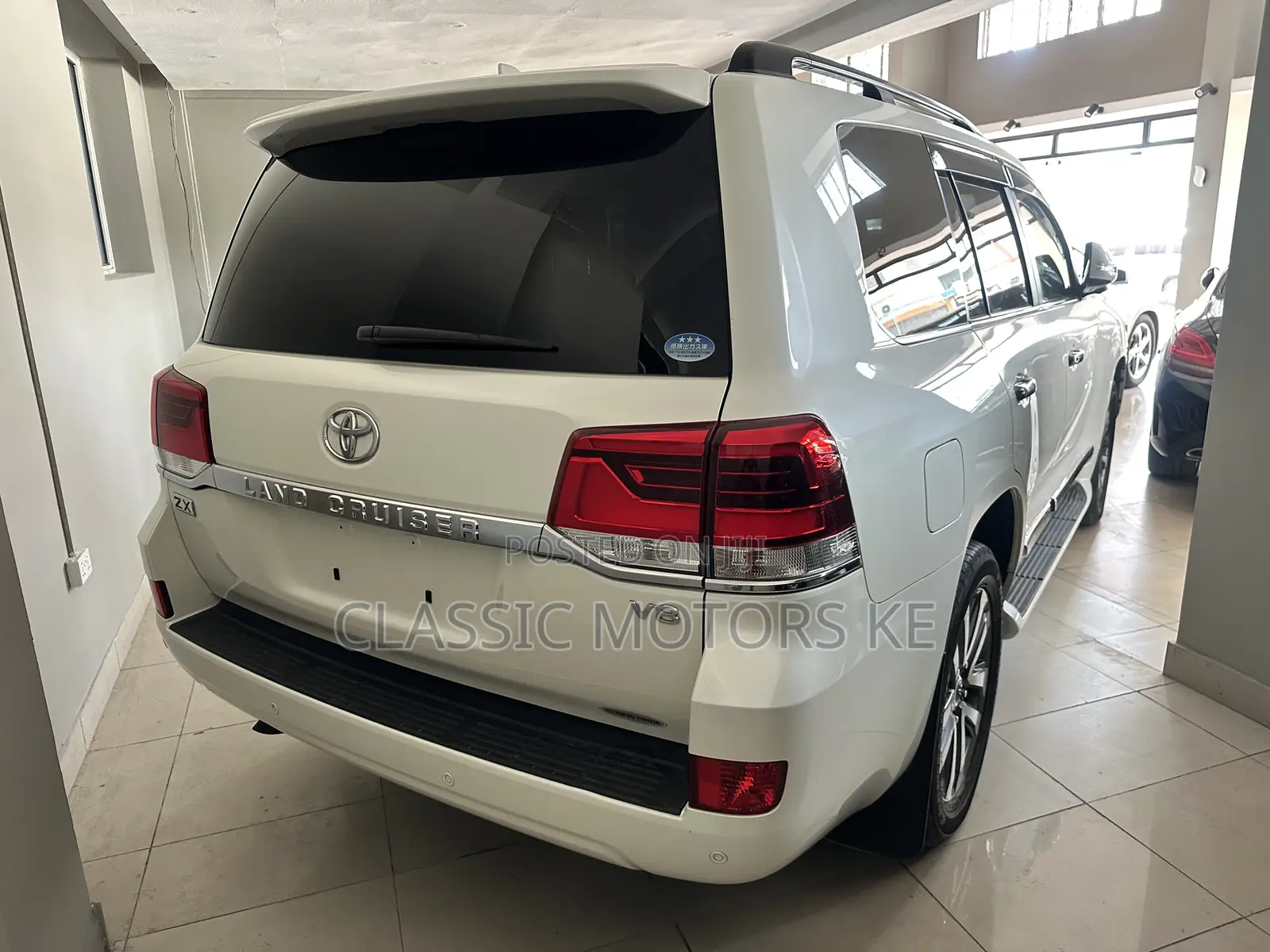Toyota Land Cruiser 2020 White
