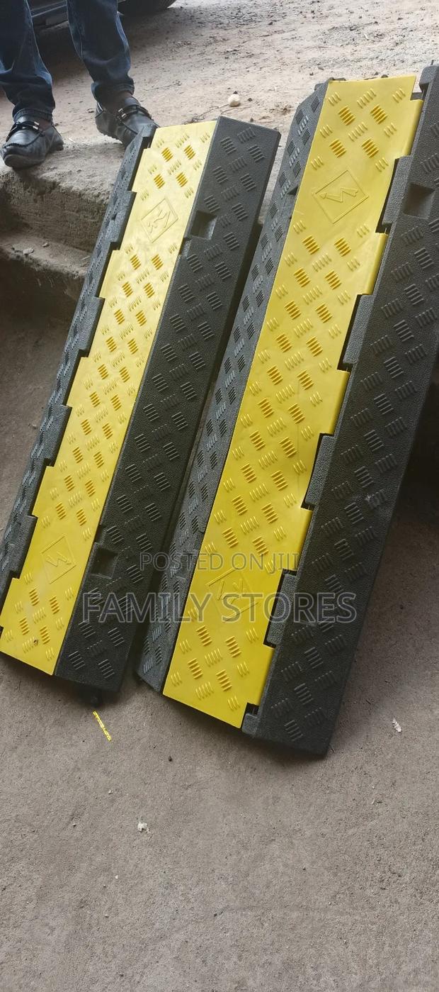 High Quality Cable Protector - thumbnail 2