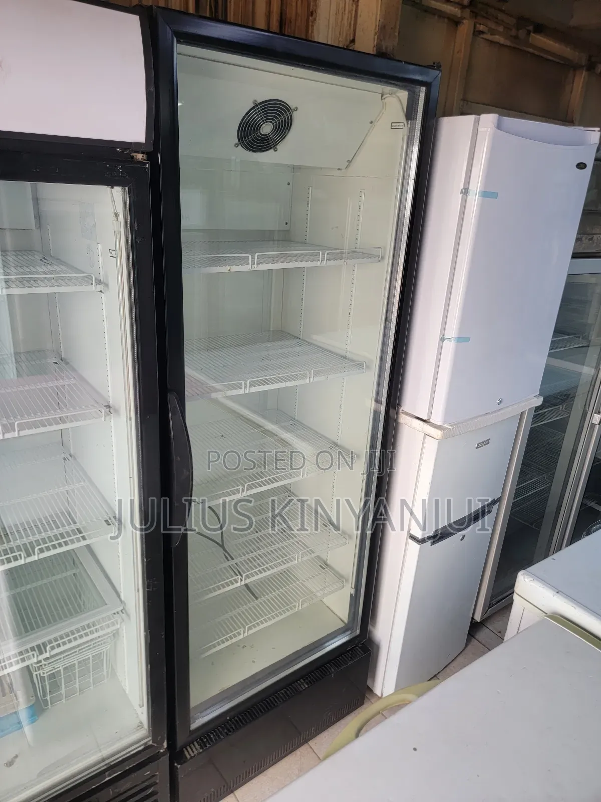 680l One Door Showcase Fridge
