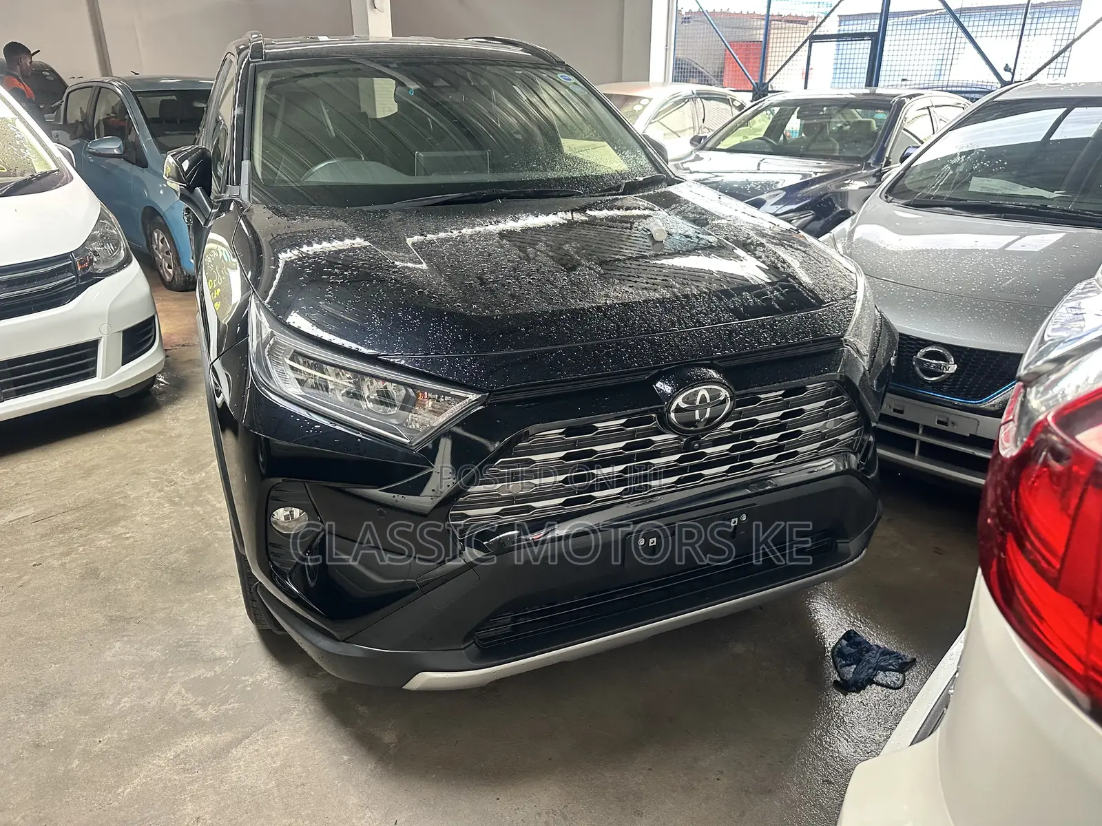 Toyota RAV4 LE AWD 2020 Black