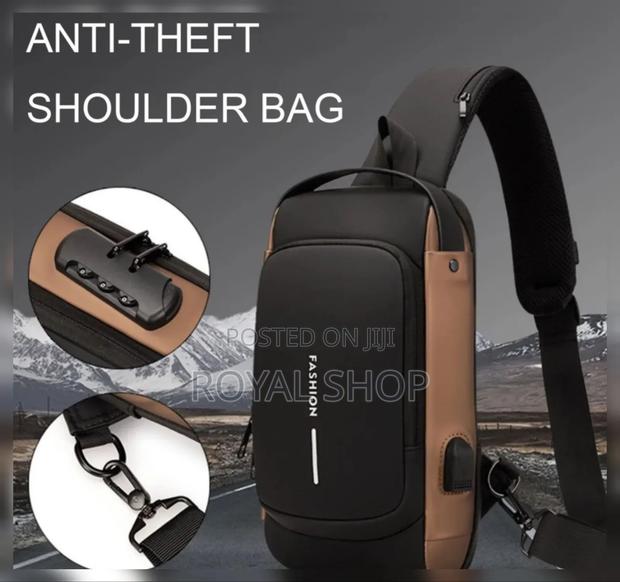 Anti Theft Usb Shoulder Bag - thumbnail 3