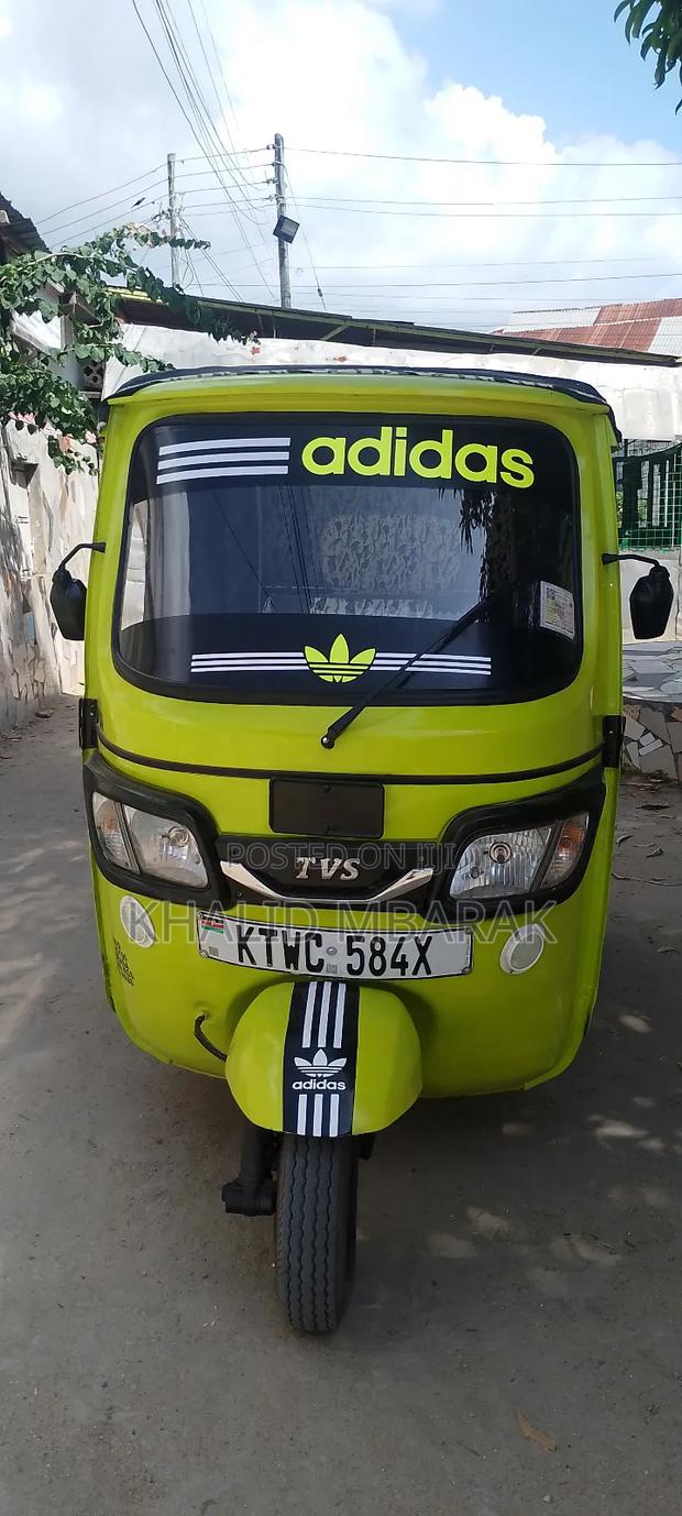 TVS 2022 Yellow - thumbnail 2