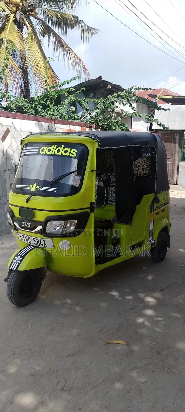 TVS 2022 Yellow - thumbnail 3