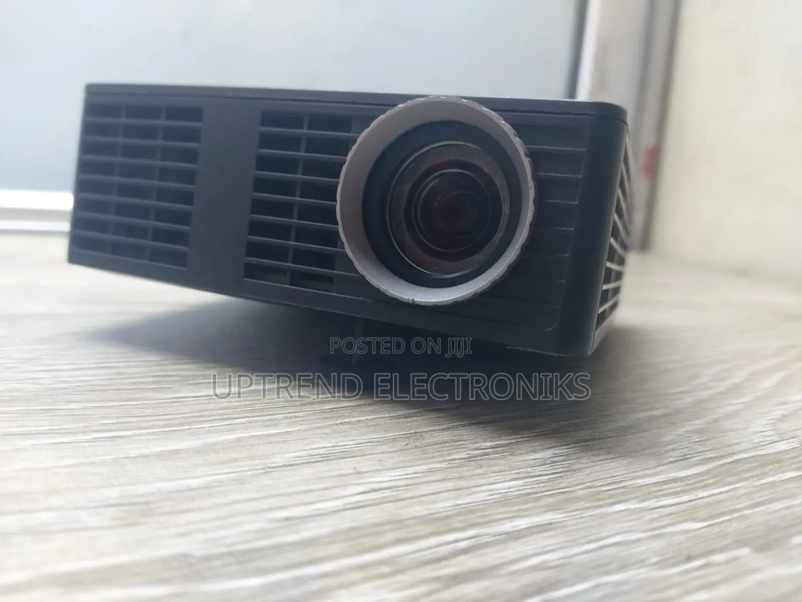 Big Screen Performance in a Pocket Size