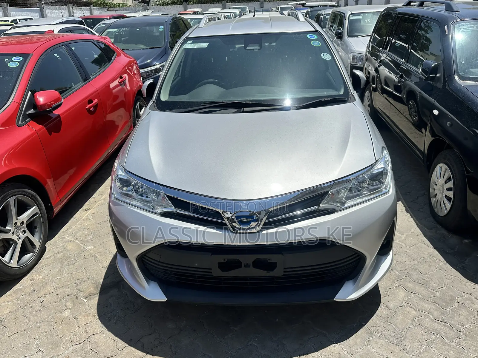 Toyota Corolla Fielder 2019 Silver