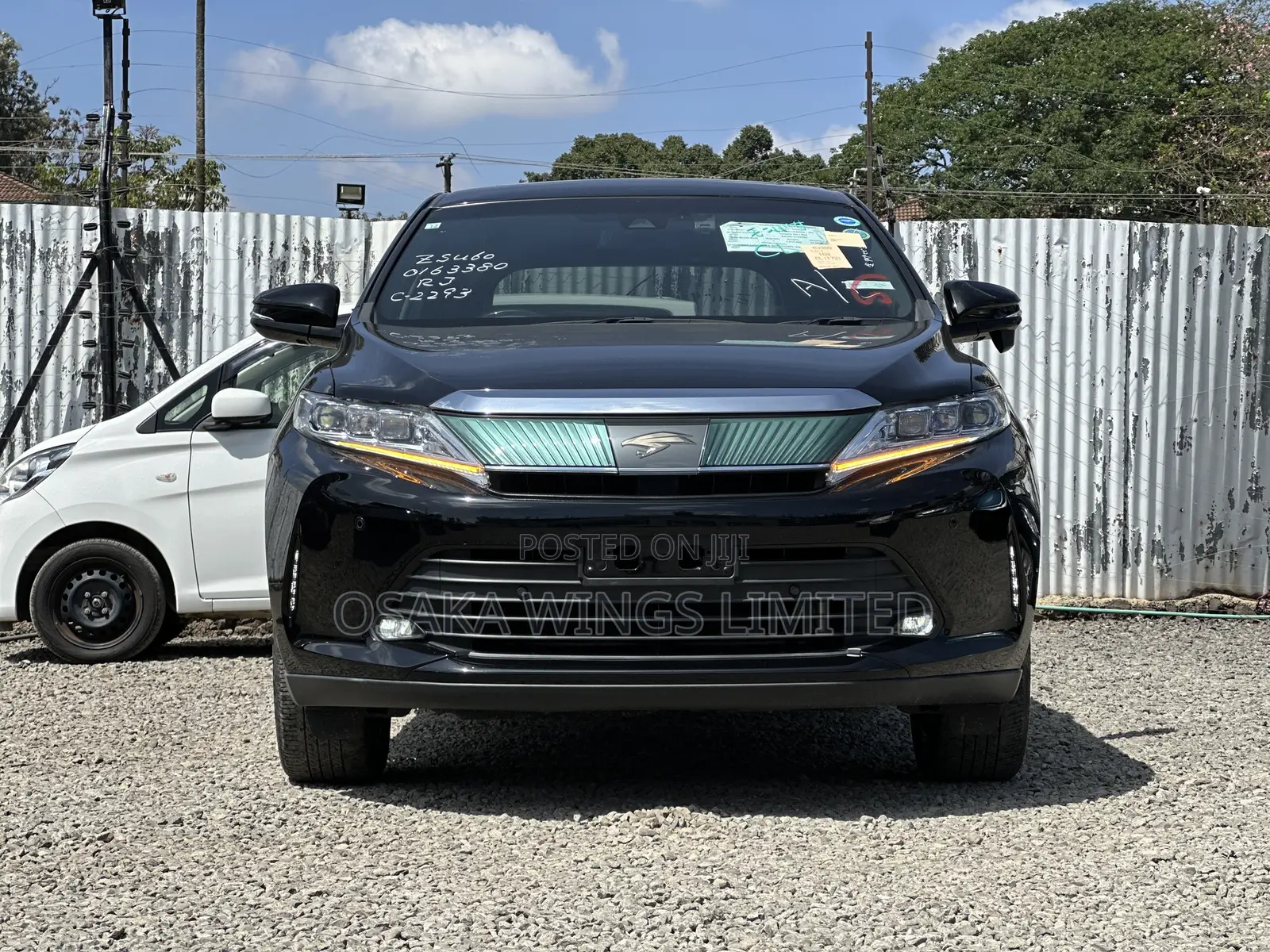 Toyota Harrier 2.0 2018 Black