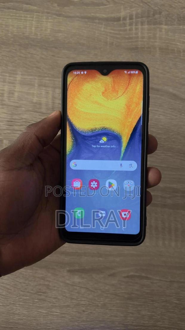 Samsung Galaxy A20 32 GB Black - main view