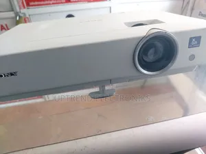 Sony VPL-Dx102 Projector – Bright, Perfect for Every Presentation!