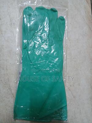 Size 10 Green Gloves - thumbnail 2