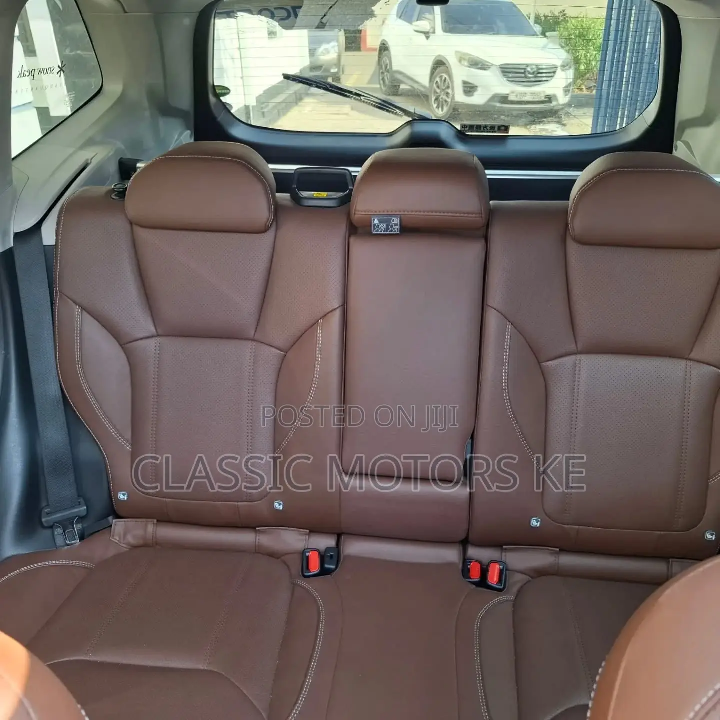 Subaru Forester Premium AWD 2020 White