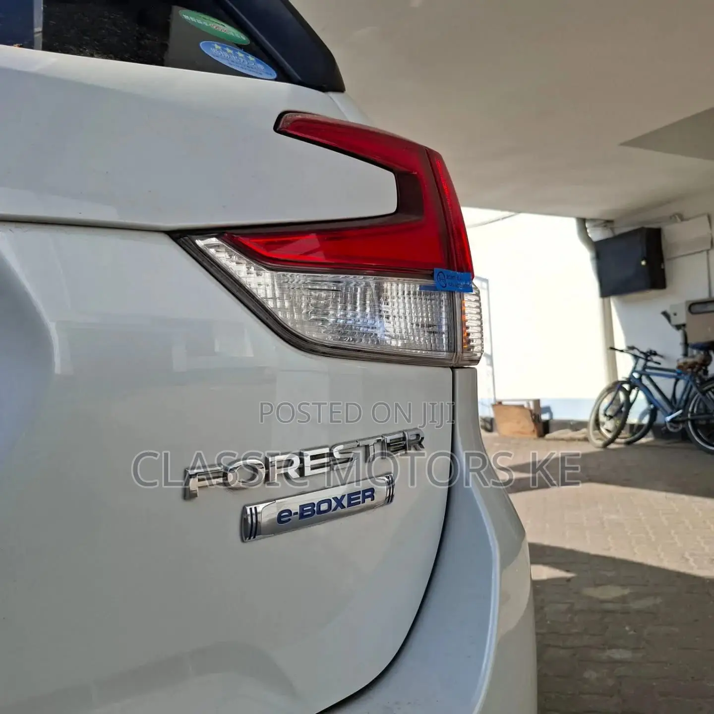 Subaru Forester Premium AWD 2020 White