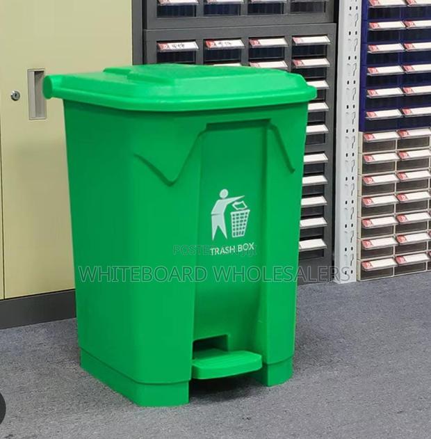 30l School Bin-Plastic - main view