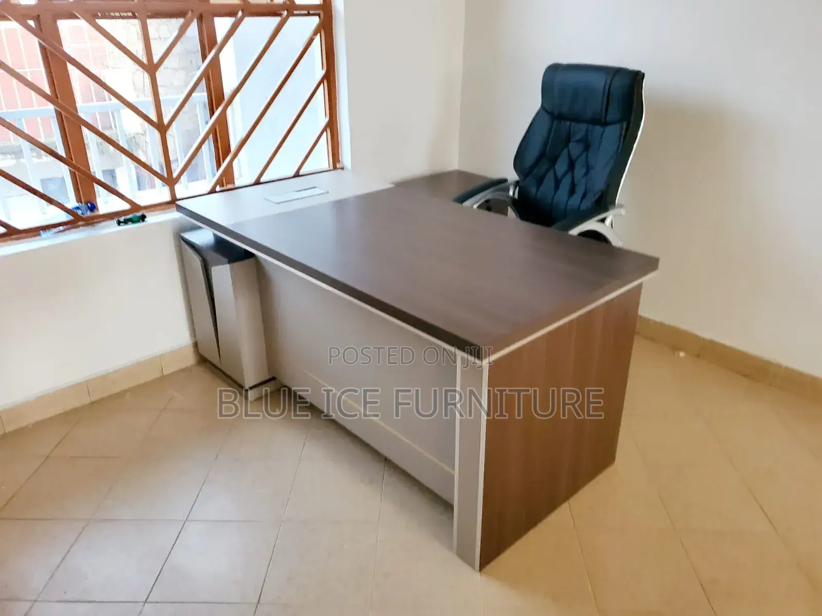 Executive Desk/Chair