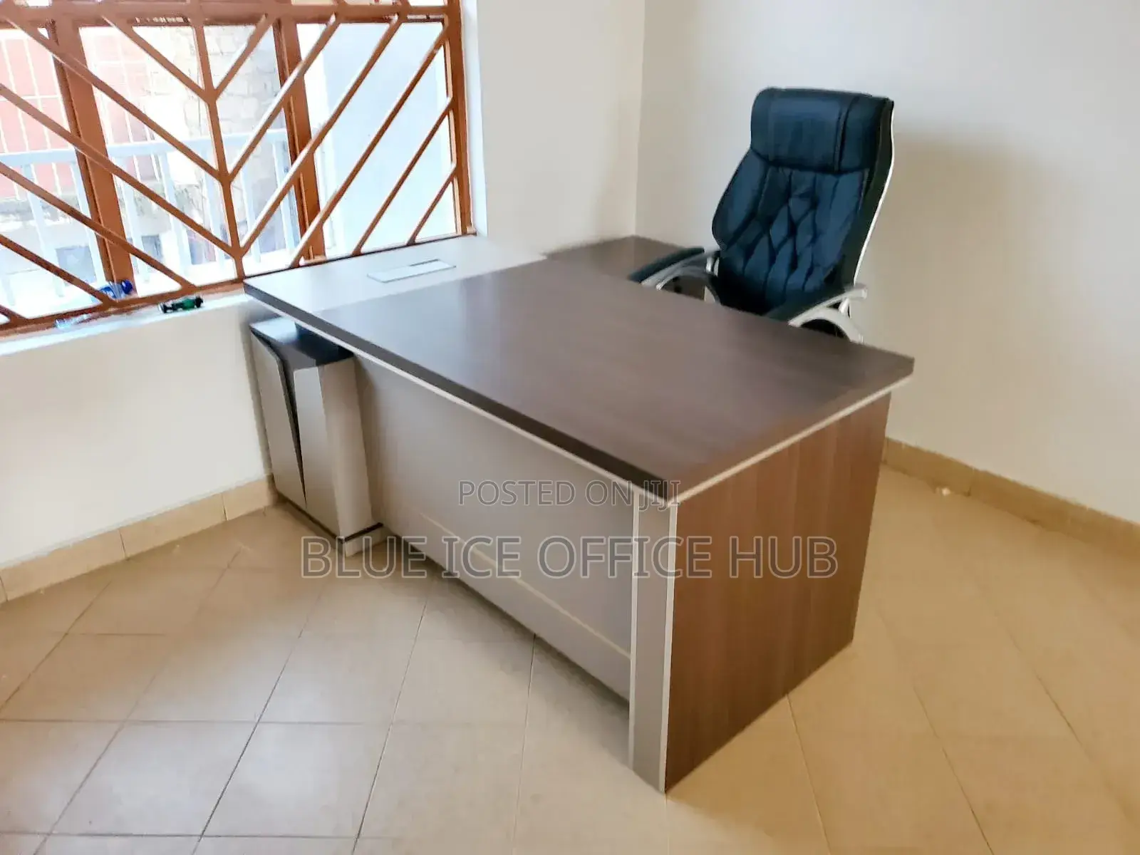 Executive Desk/Chair