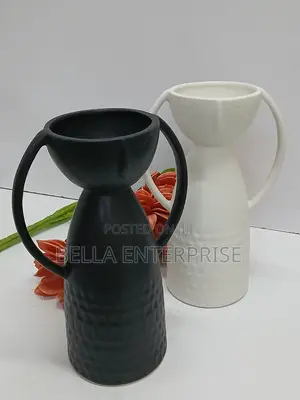 Face Decorative Flower Vase Availablematerial