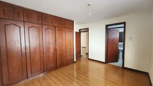 4bdrm Apartment in Riverside Drive, Westlands for rent