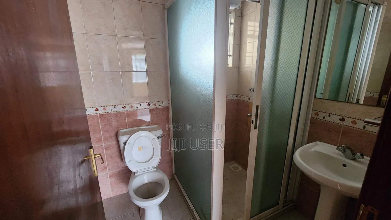 4bdrm Apartment in Riverside Drive, Westlands for rent