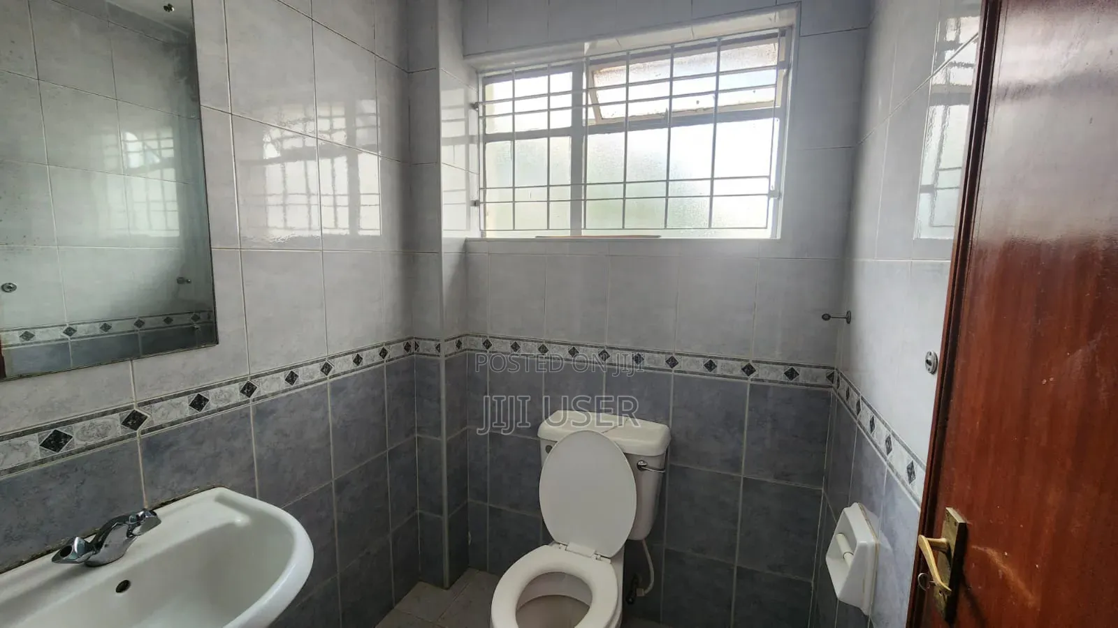 4bdrm Apartment in Riverside Drive, Westlands for rent