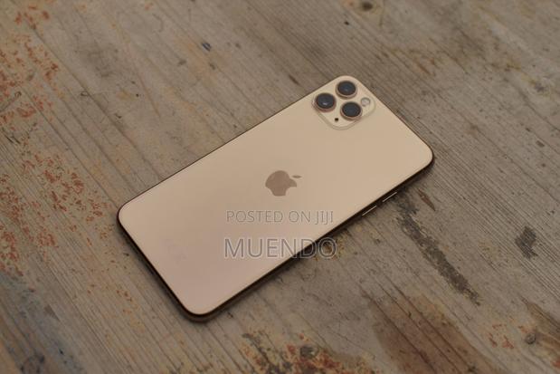 Apple iPhone 11 Pro Max 256 GB Gold - thumbnail 3