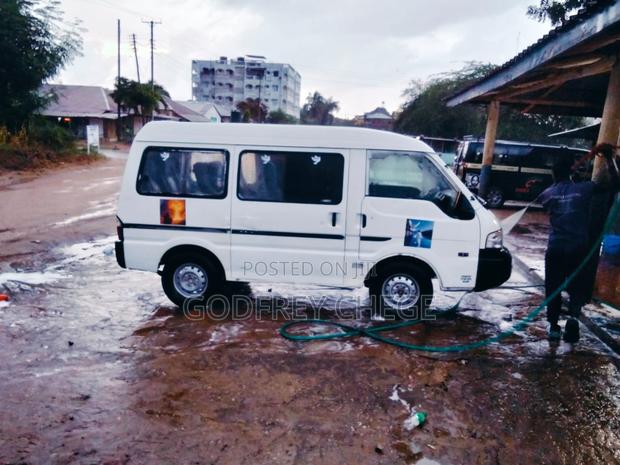 Mazda Bongo 2007 White - thumbnail 5