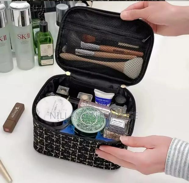 Tweed Luxury Cosmetic Bag Organizer - thumbnail 3