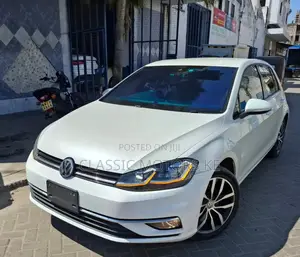 Volkswagen Golf 2019 White