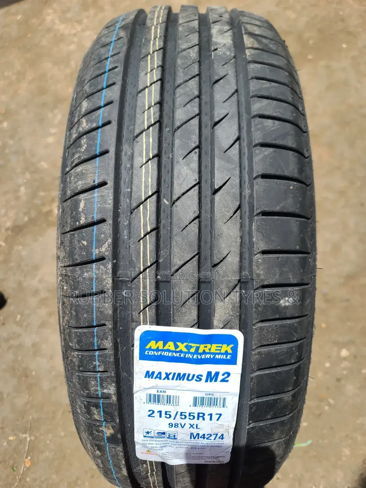215/55r17 Maxtrek Tires
